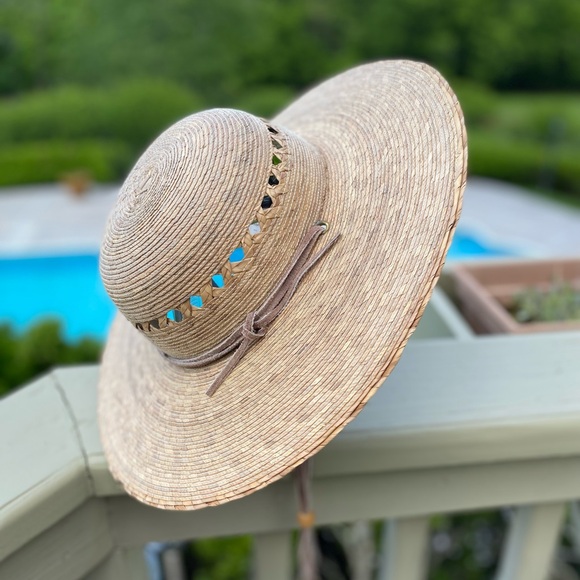 NWOT TULA Elegant Tan Sun Hat With Adjustable Leather Straps, Size